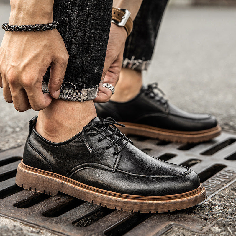 Lace-up breathable leather business shoes in sleek design, showcasing premium craftsmanship and comfort for professional wear.
