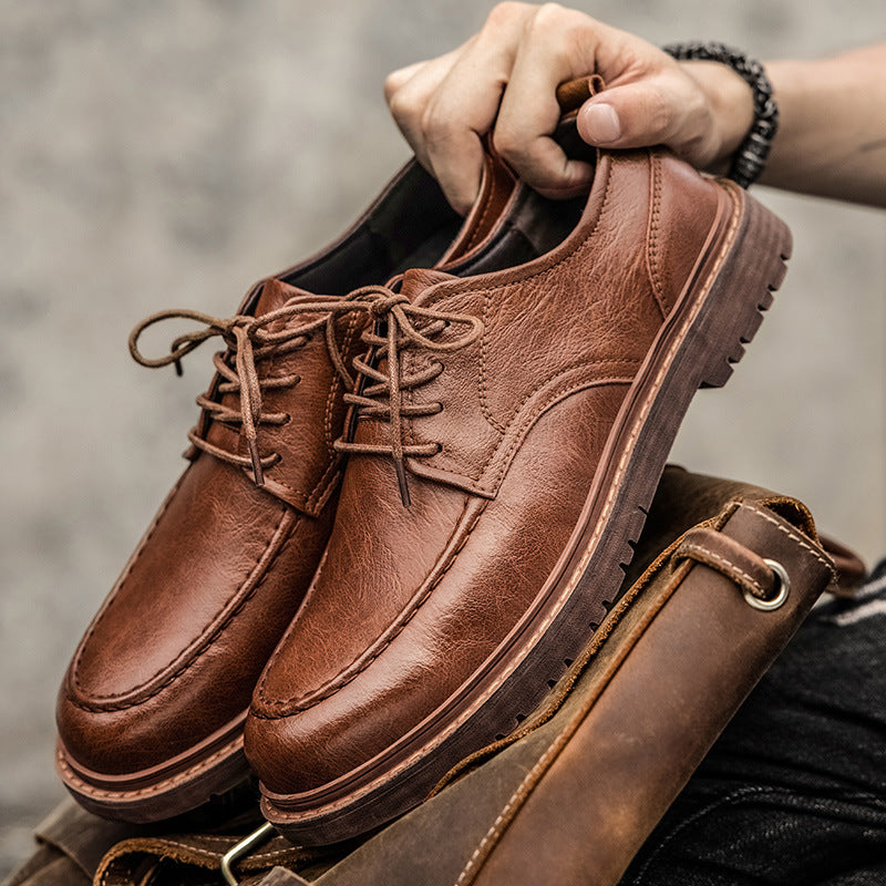 Lace-up breathable leather business shoes showcasing a sleek design and quality craftsmanship for professional wear.