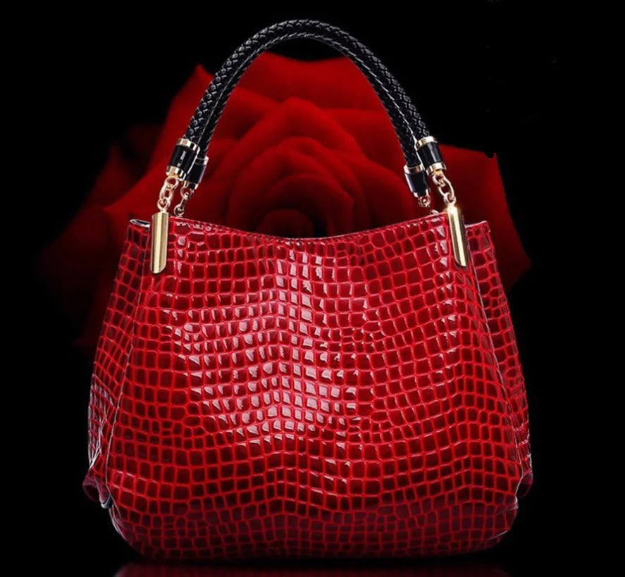 Women Crocodile Pattern Handbag and Shoulder Bag